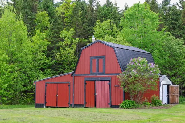 $499,999 | 856 Weeks Mills Road, New Sharon, ME 04955