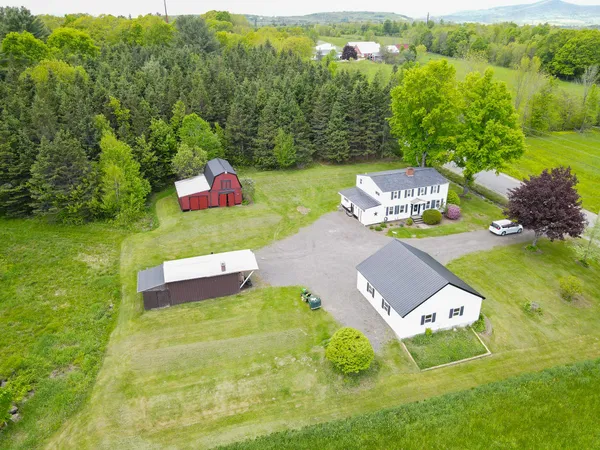 $499,999 | 856 Weeks Mills Road, New Sharon, ME 04955