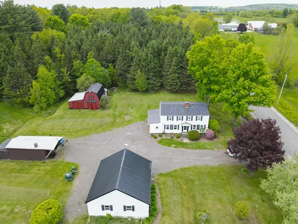 $499,999 | 856 Weeks Mills Road, New Sharon, ME 04955