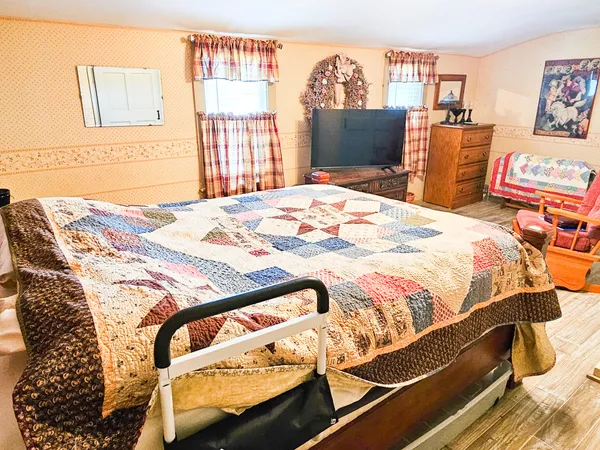 $499,999 | 856 Weeks Mills Road, New Sharon, ME 04955