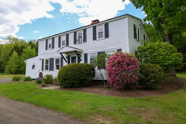 $499,999 | 856 Weeks Mills Road, New Sharon, ME 04955
