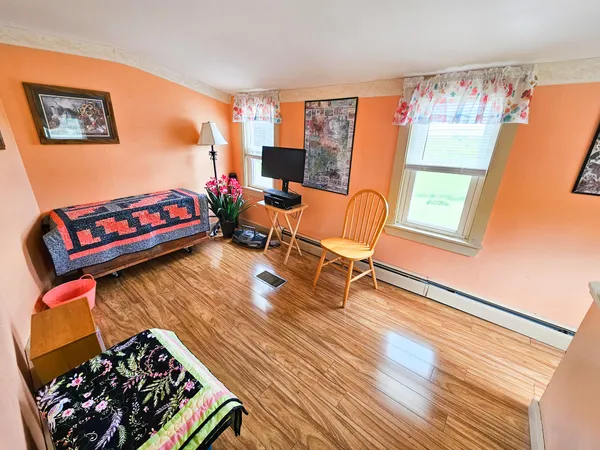 $499,999 | 856 Weeks Mills Road, New Sharon, ME 04955