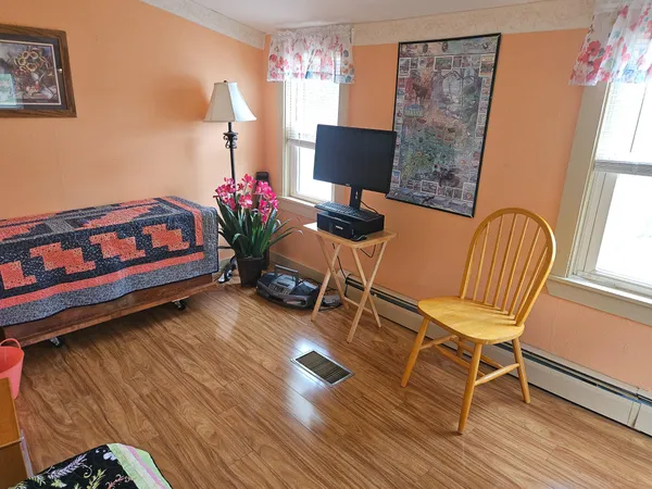 $499,999 | 856 Weeks Mills Road, New Sharon, ME 04955
