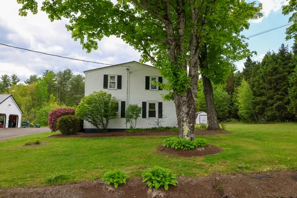 $499,999 | 856 Weeks Mills Road, New Sharon, ME 04955