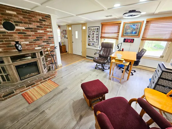 $499,999 | 856 Weeks Mills Road, New Sharon, ME 04955