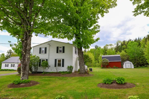 $499,999 | 856 Weeks Mills Road, New Sharon, ME 04955