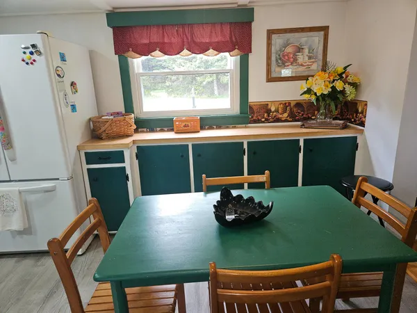 $499,999 | 856 Weeks Mills Road, New Sharon, ME 04955