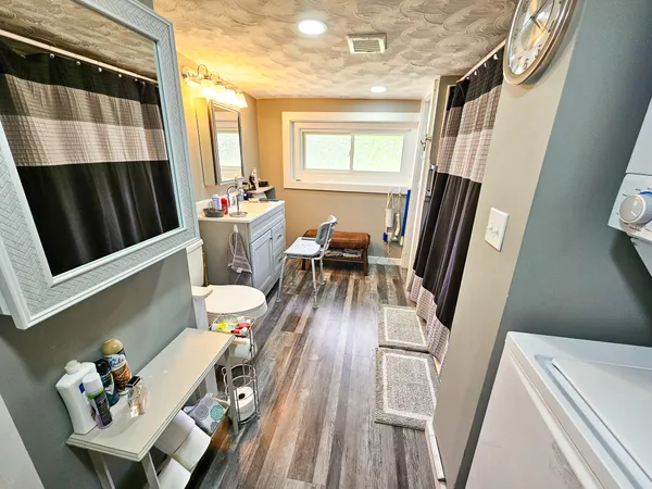 $499,999 | 856 Weeks Mills Road, New Sharon, ME 04955