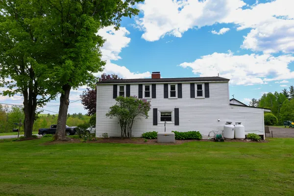 $499,999 | 856 Weeks Mills Road, New Sharon, ME 04955