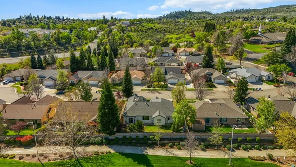 $460,000 | 938 Leisha Lane, Redding, CA 96001
