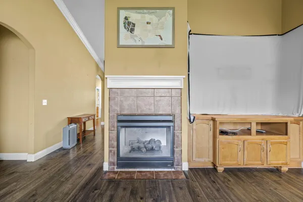 $460,000 | 938 Leisha Lane, Redding, CA 96001