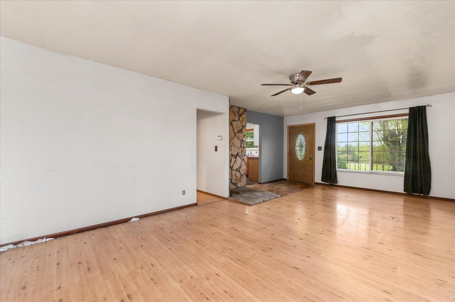 40717 North Perry Road Deer Park, WA 99006 - Photo 7 of 29 Gallery Image 7