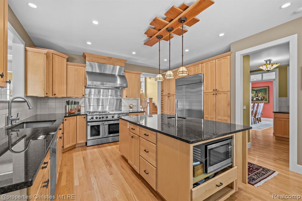 1041 Greentree Road Bloomfield Hills, MI 48304 - Photo 17 of 70