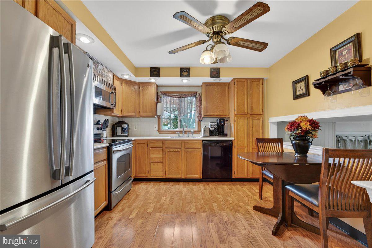 155 Rice Drive Morrisville, PA 19067 - Photo 19 of 47