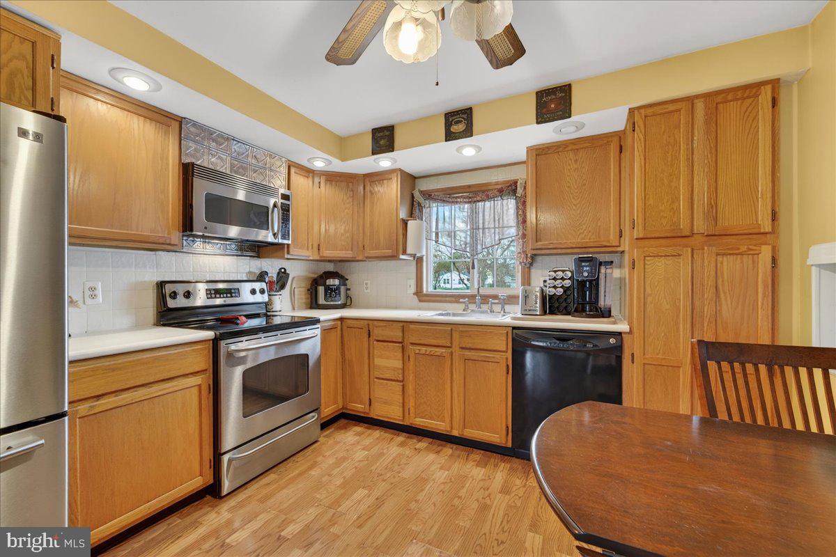 155 Rice Drive Morrisville, PA 19067 - Photo 21 of 47