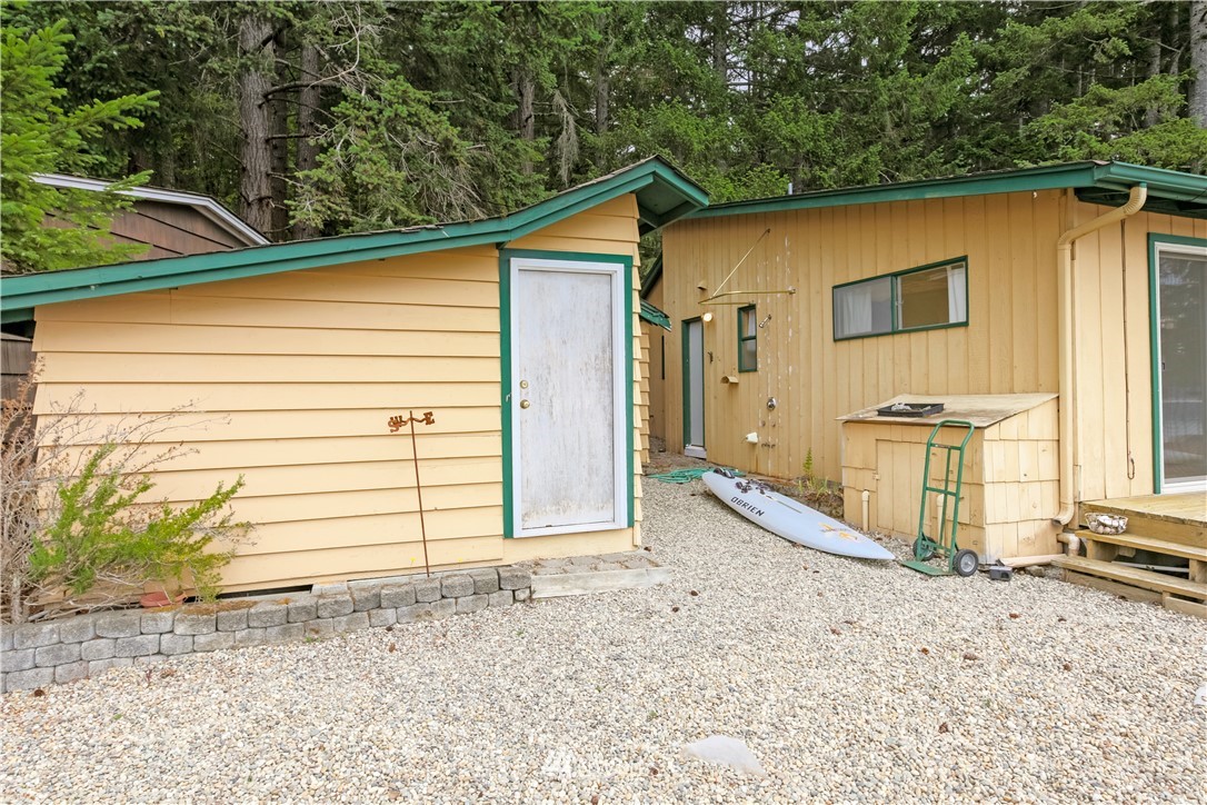 111 Northeast Landon Road Belfair, WA 98528 - Photo 17 of 23