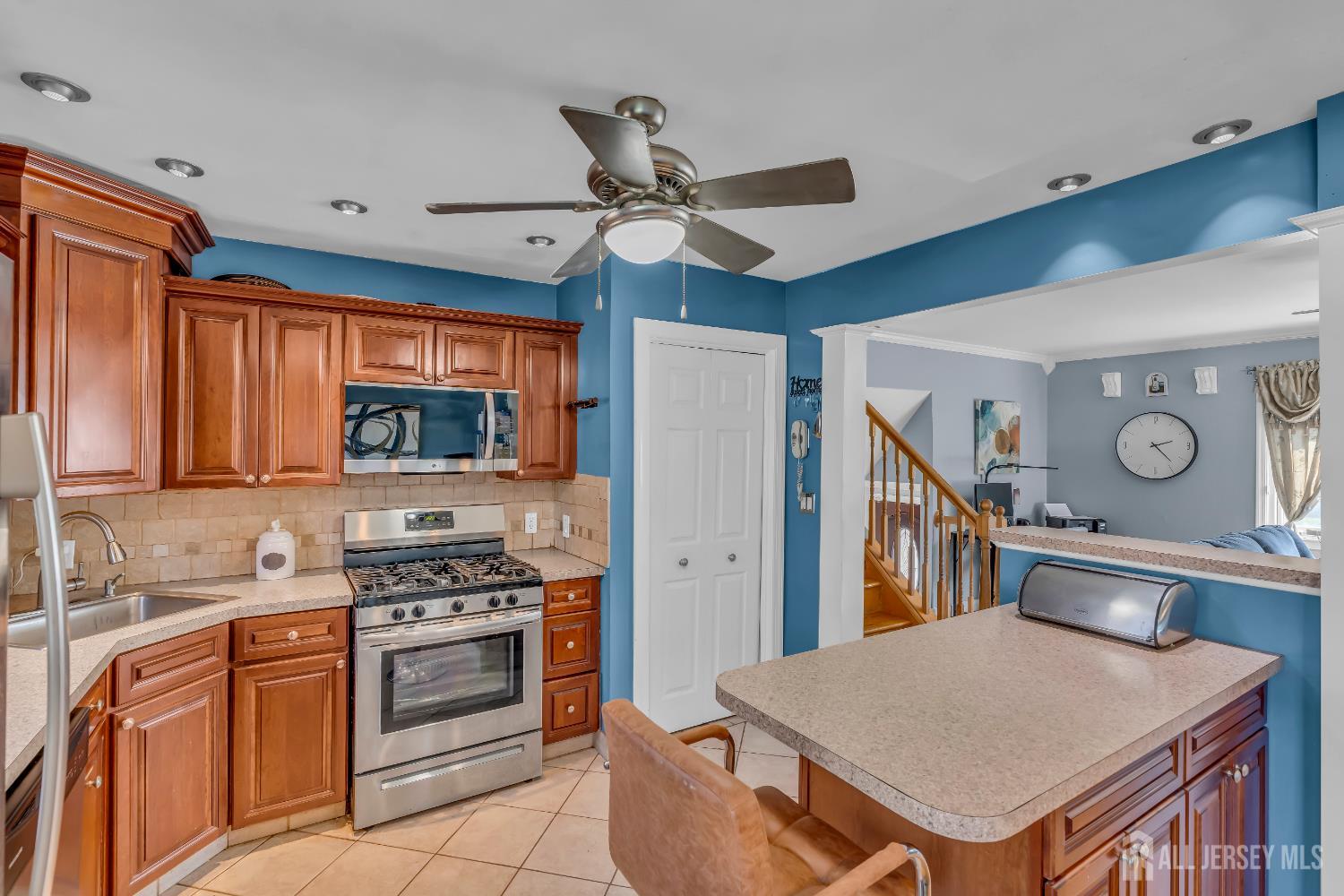 2316 Old Grove Road Linden, NJ 07036 - Photo 15 of 50 Gallery Image 15