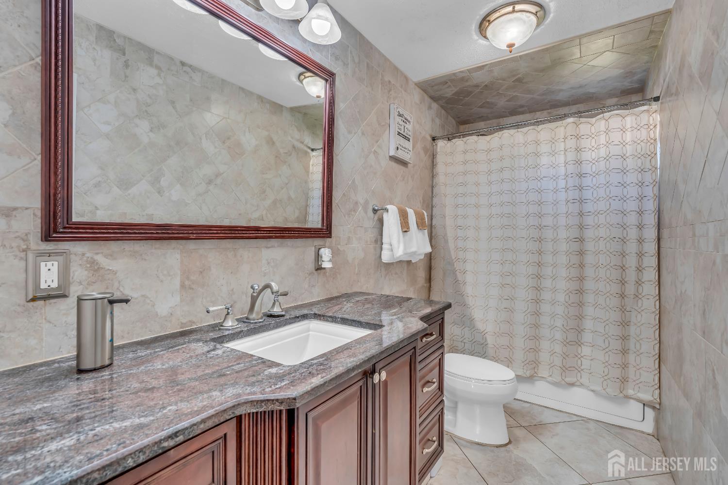 2316 Old Grove Road Linden, NJ 07036 - Photo 25 of 50 Gallery Image 25