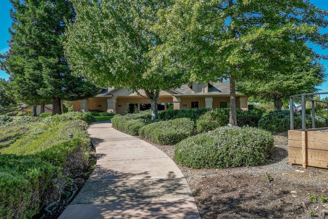 380 Franciscan Trail Redding, CA 96003 - Photo 59 of 78 Walking Trails