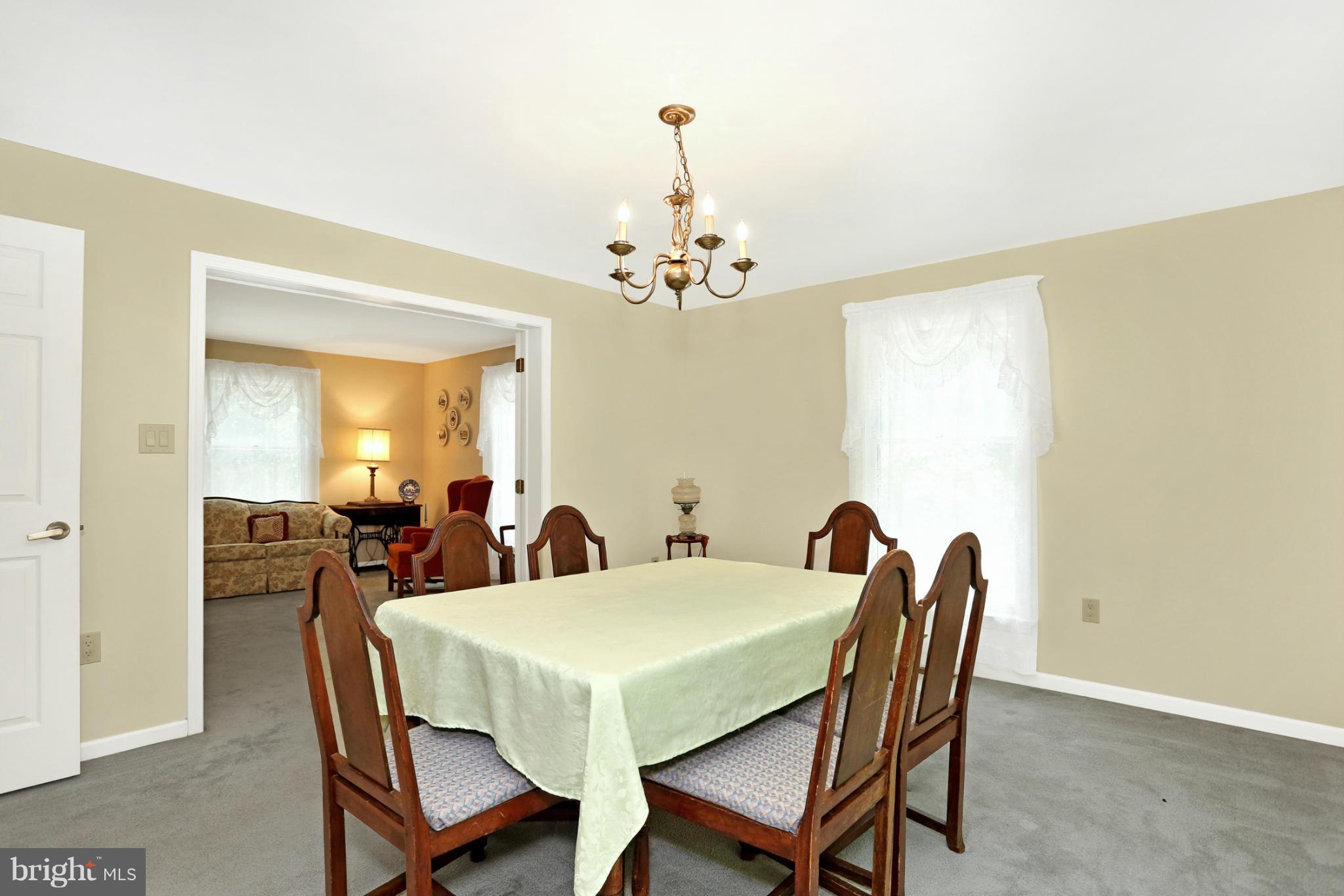 10275 Highland School Road Frederick, MD 21702 - Photo 11 of 30 Dining Room