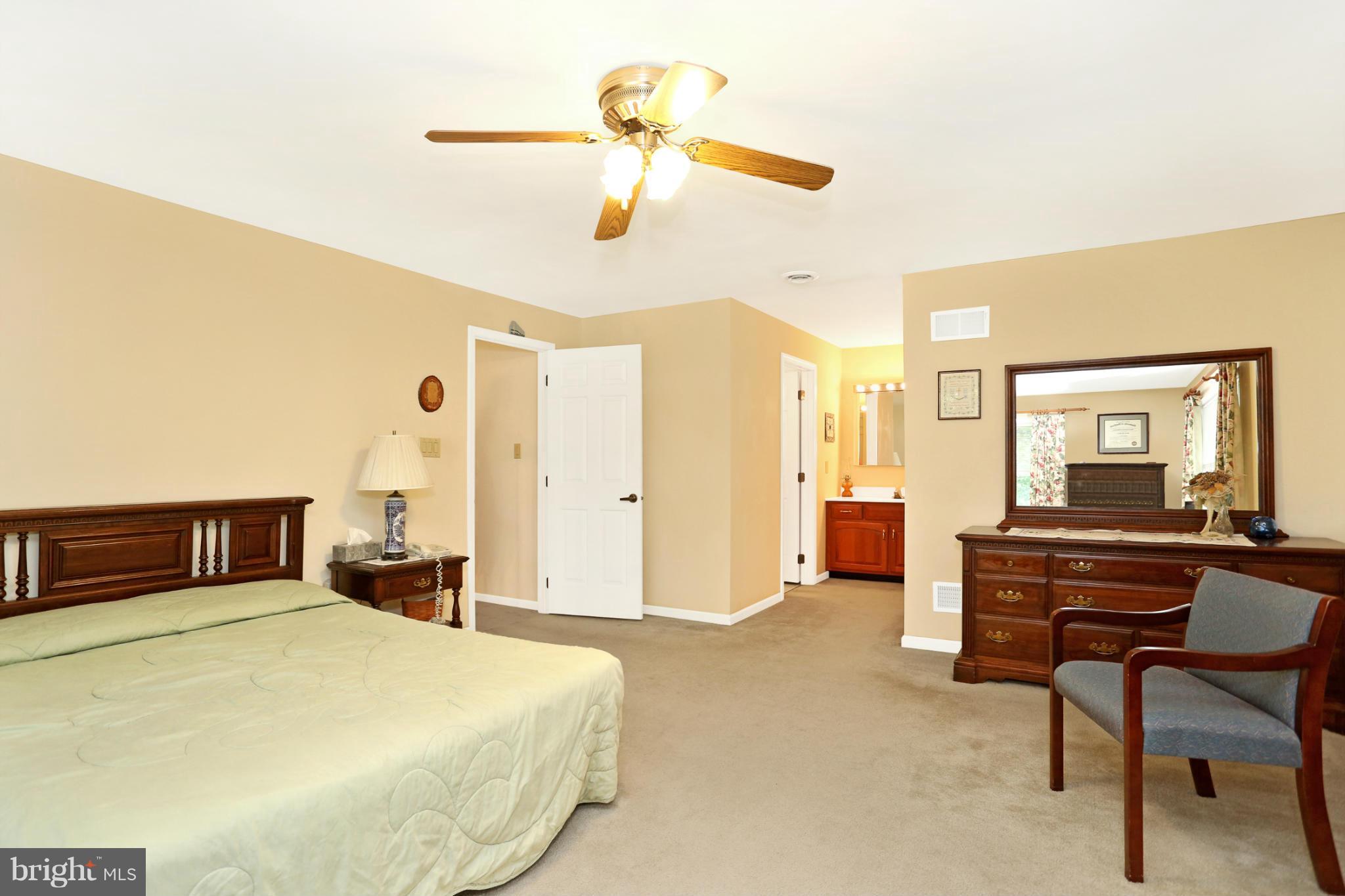 10275 Highland School Road Frederick, MD 21702 - Photo 16 of 30 Bedroom (Master)