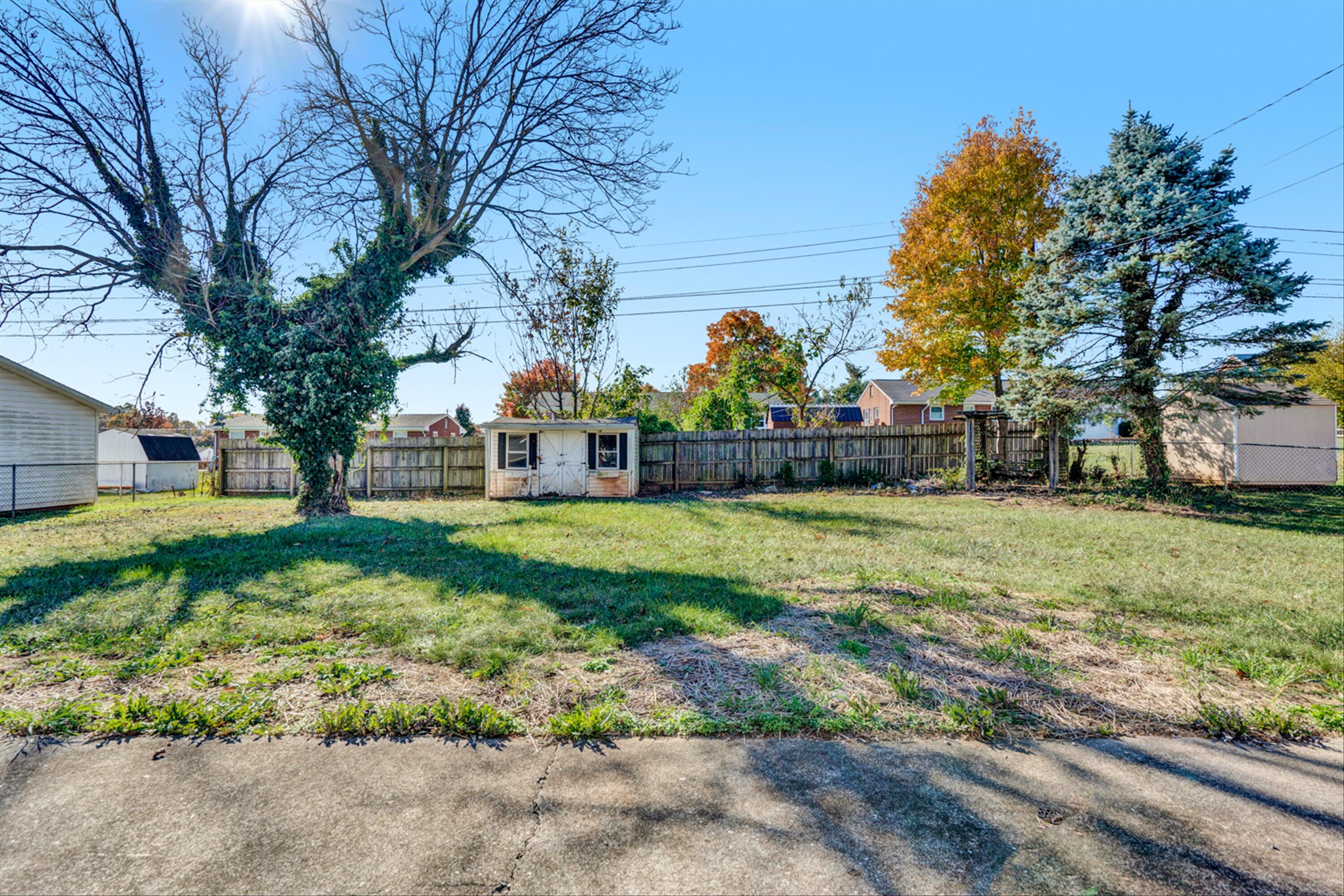 5736 Darby Road Roanoke, VA 24012 - Photo 28 of 31 28-DSC6522