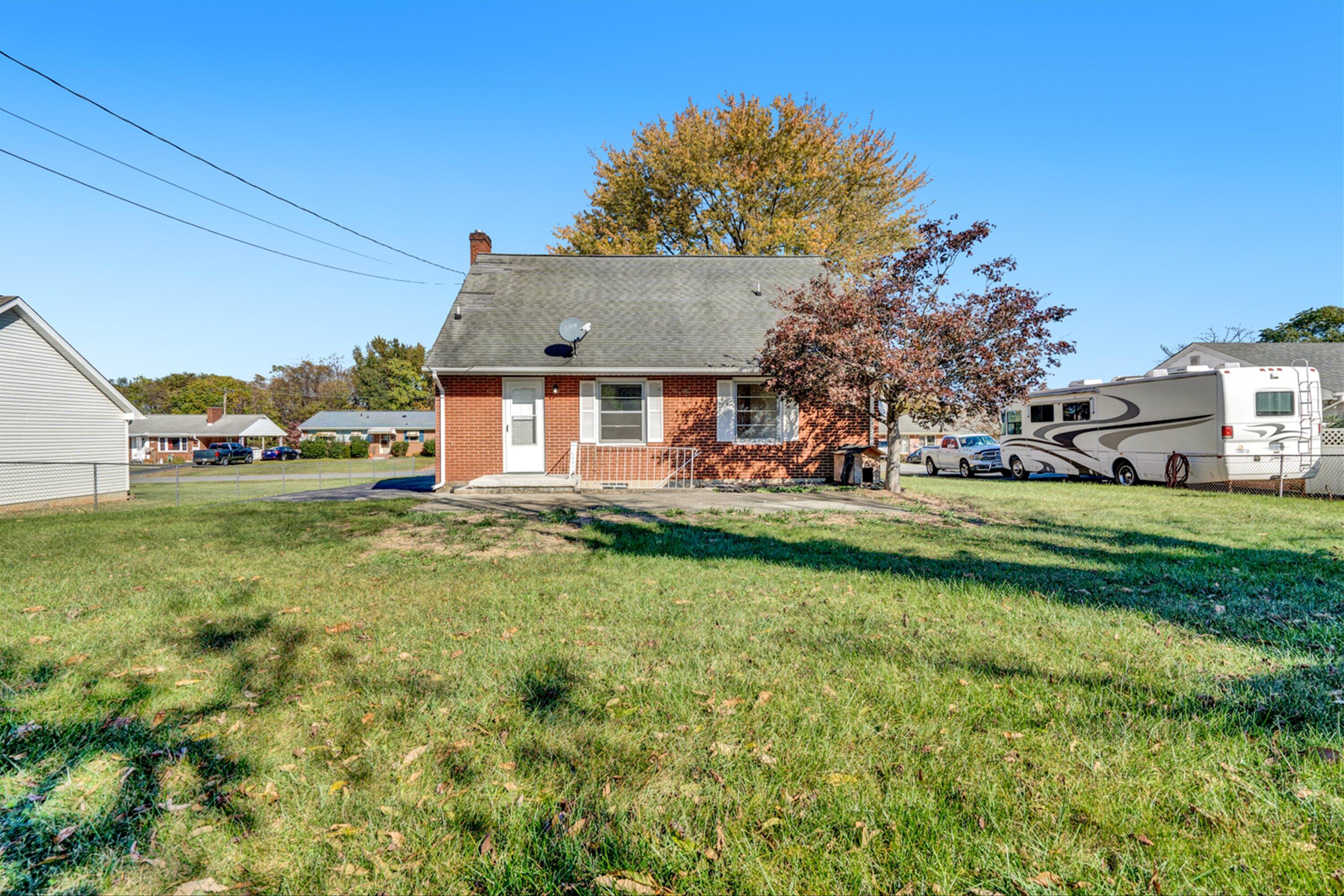 5736 Darby Road Roanoke, VA 24012 - Photo 31 of 31 31-DSC6531