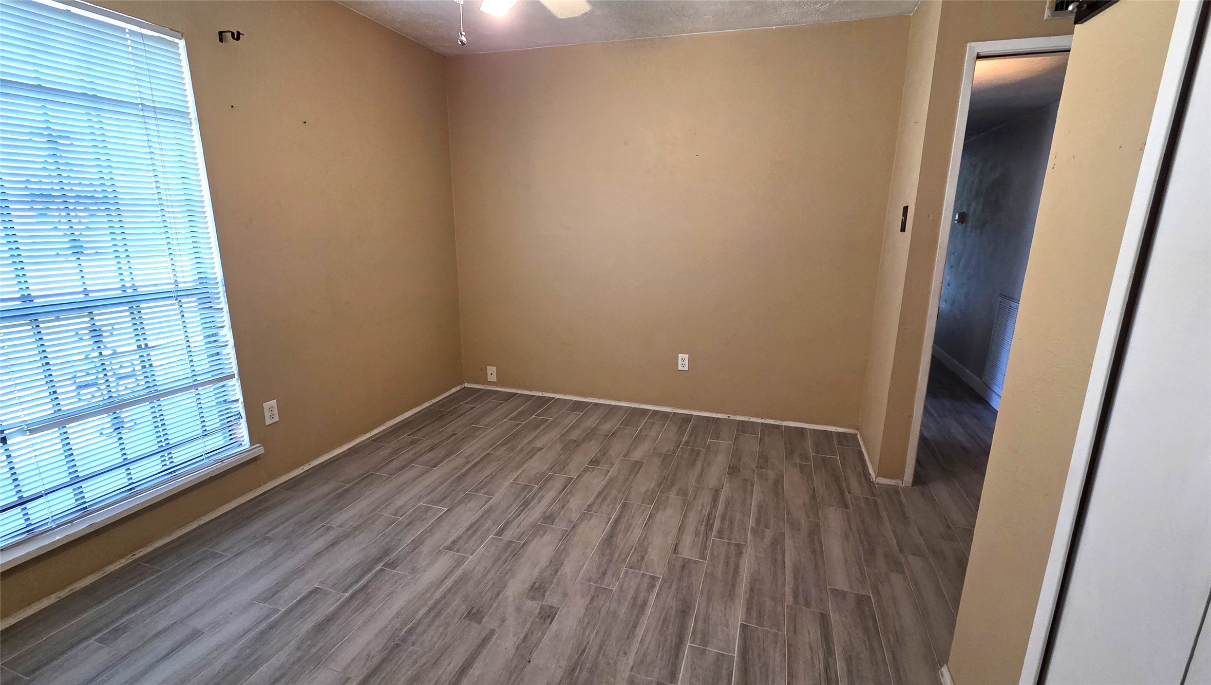 14110 Pinewest Drive Houston, TX 77049 - Photo 19 of 26 Bedroom #2