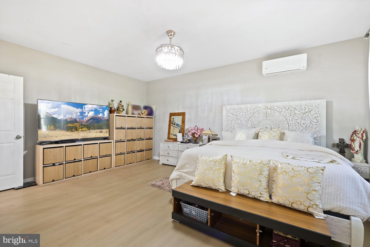 9463 Rogues Road Midland, VA 22728 - Photo 18 of 35 a bedroom with a bed and a cabinets