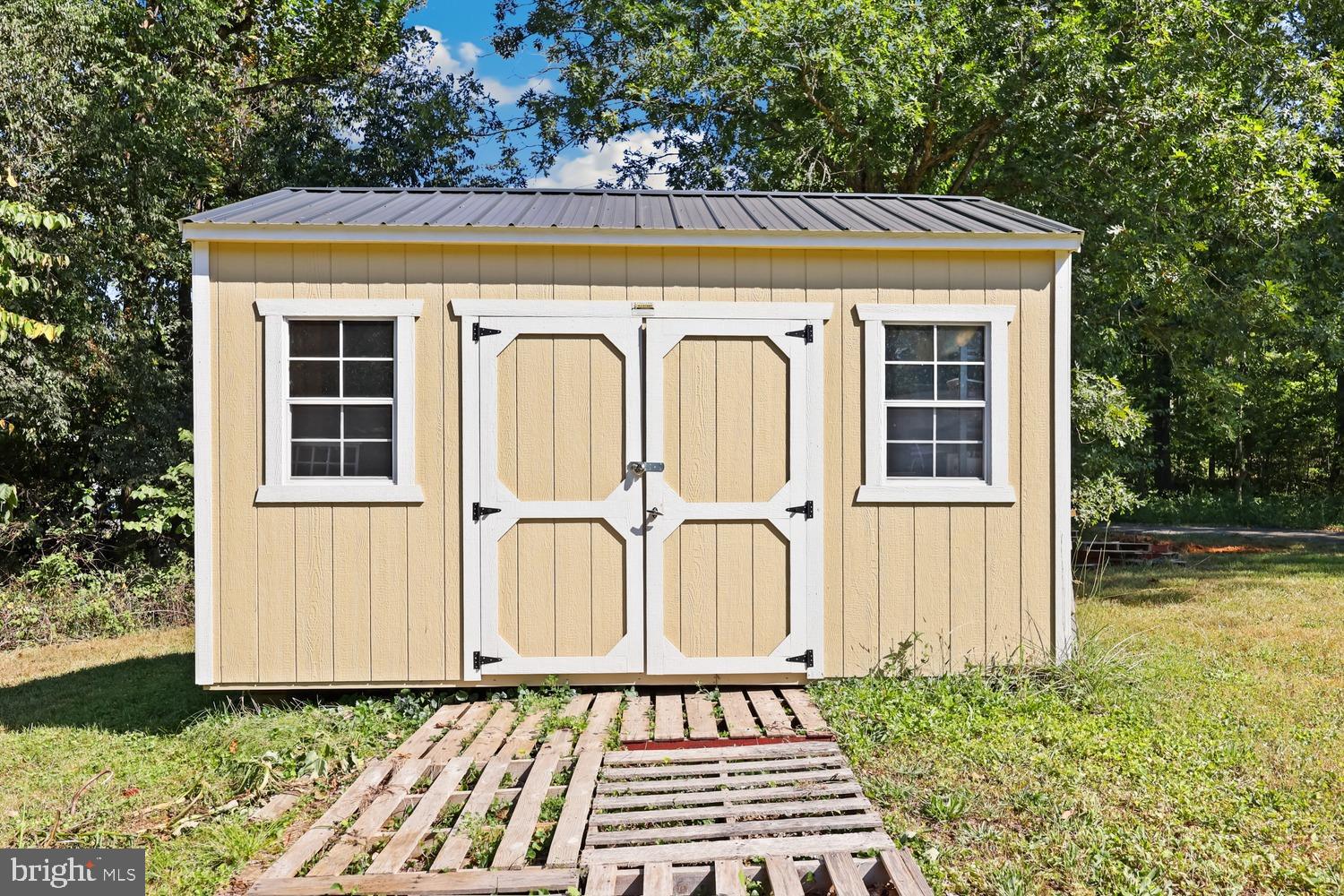 9463 Rogues Road Midland, VA 22728 - Photo 32 of 35 a view of a door with a door