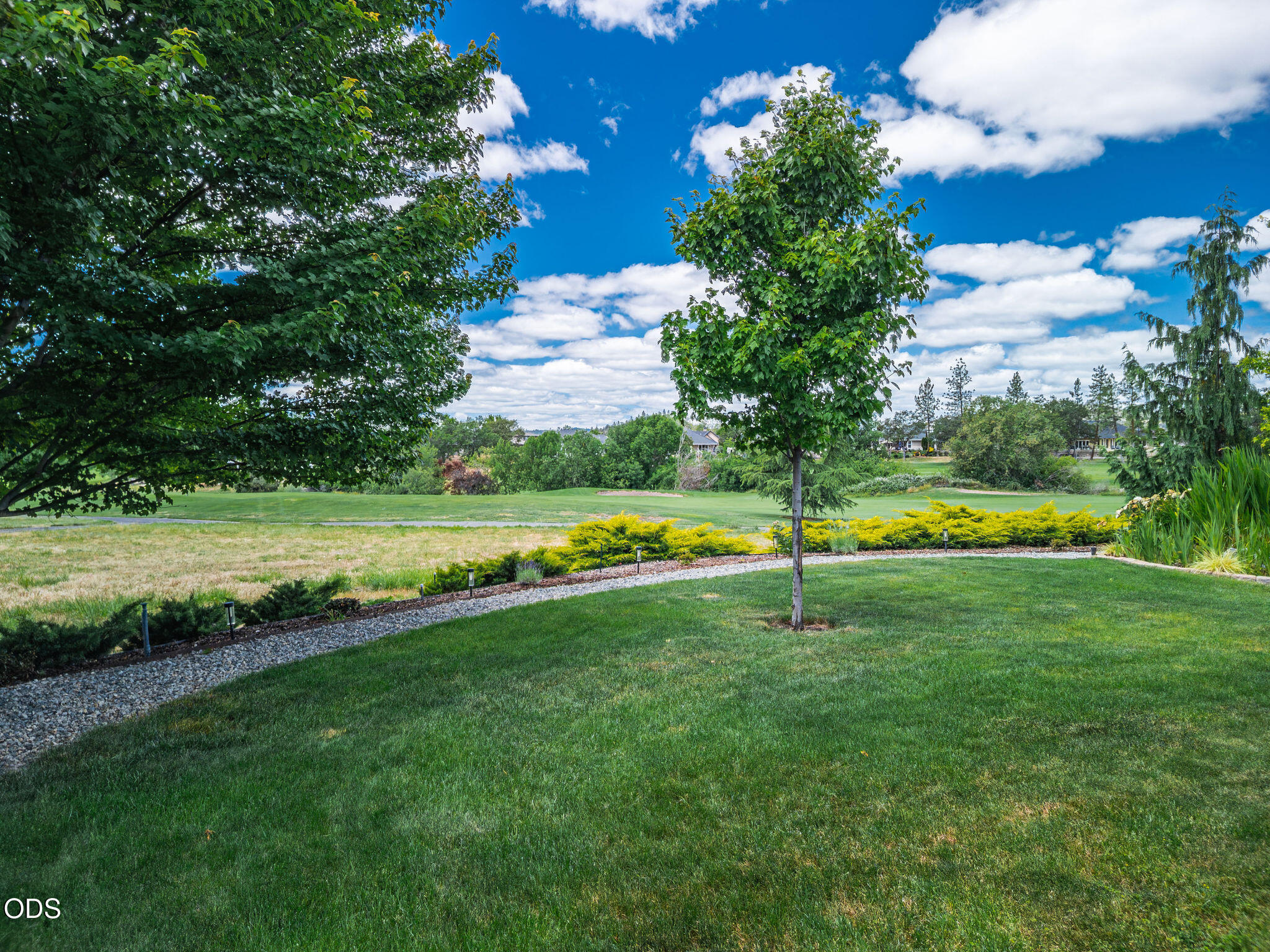 1085 Oak Grove Court Eagle Point, OR 97524 - Photo 58 of 70