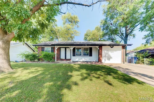 $1,400 | 10635 Aylesford Drive, Ferguson, MO 63136