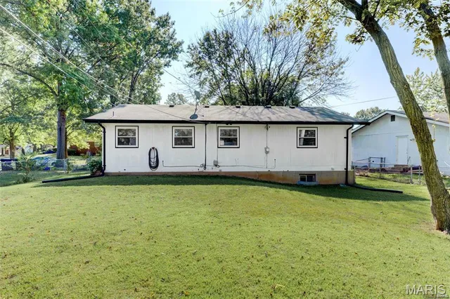 $1,400 | 10635 Aylesford Drive, Ferguson, MO 63136