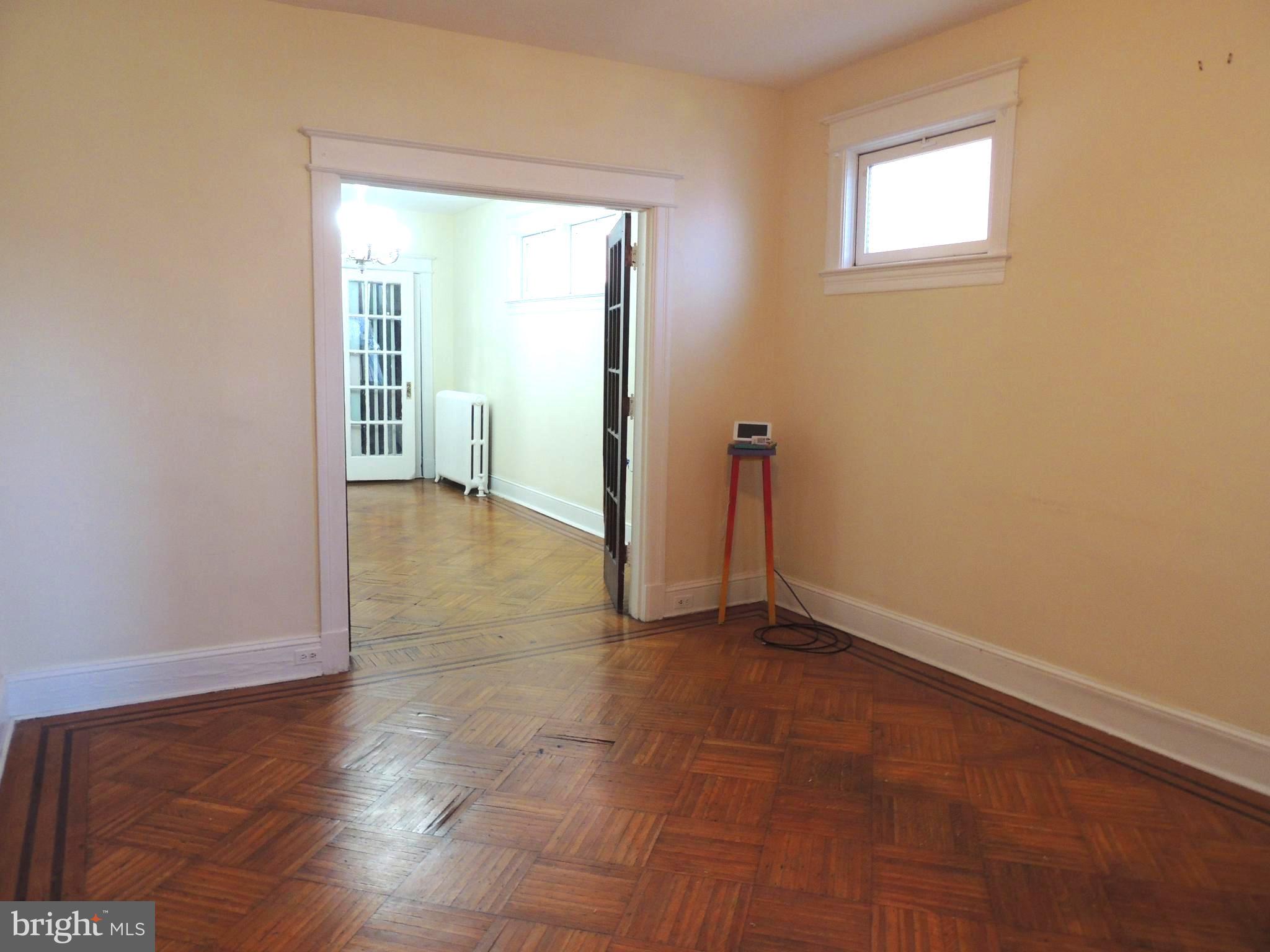 1465 Girard Street Northwest Washington, DC 20009 - Photo 5 of 27 Living Room