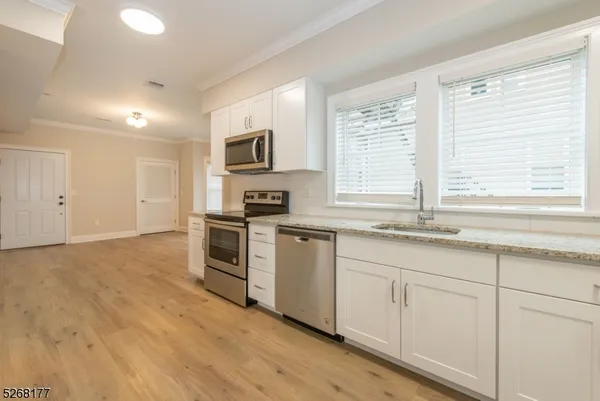 $1,750 | 84 Auburn Street, Paterson, NJ 07501