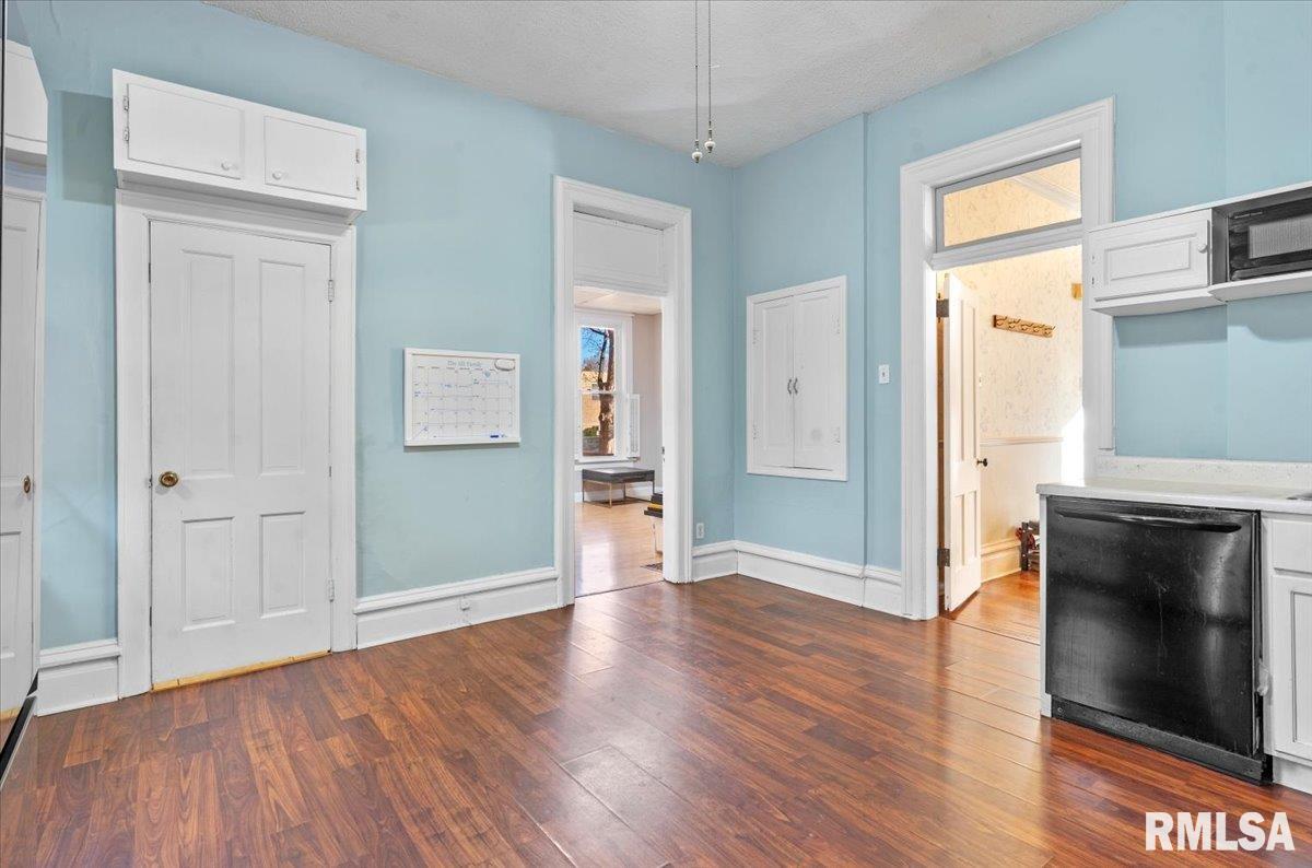 342 South Douglas Avenue Springfield, IL 62704 - Photo 11 of 37