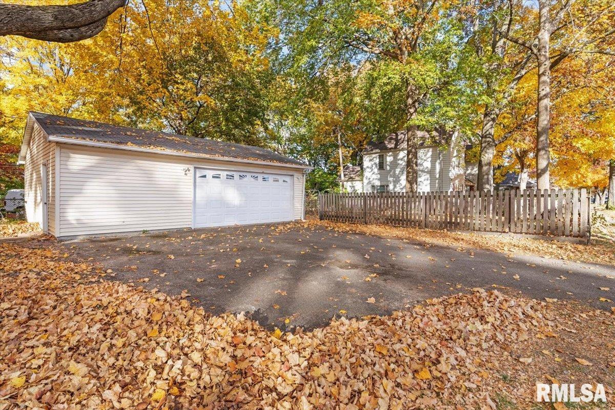 342 South Douglas Avenue Springfield, IL 62704 - Photo 32 of 37