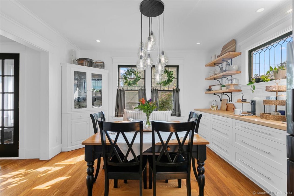 37 Harmon Street Hamden, CT 06517 - Photo 11 of 36