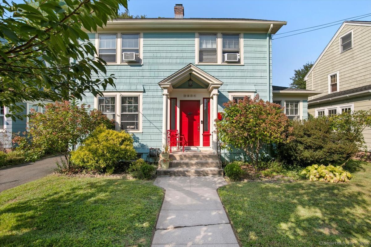 37 Harmon Street Hamden, CT 06517 - Photo 2 of 36