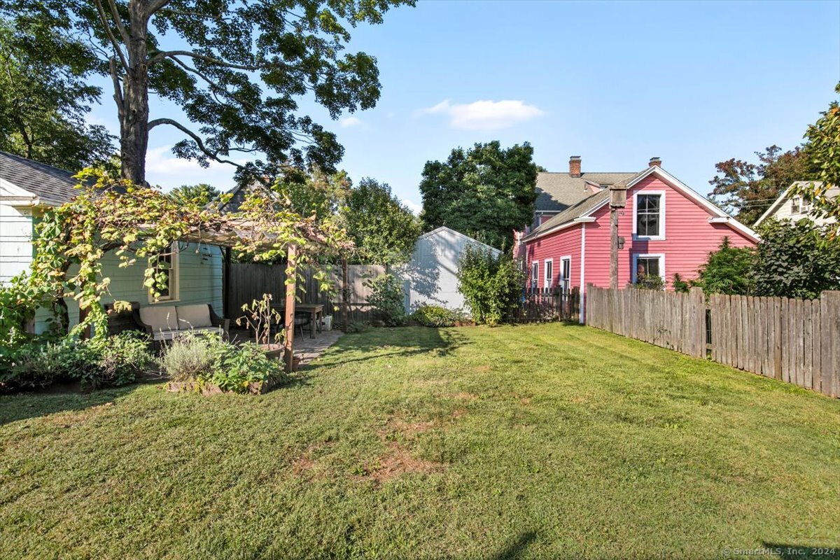 37 Harmon Street Hamden, CT 06517 - Photo 33 of 36