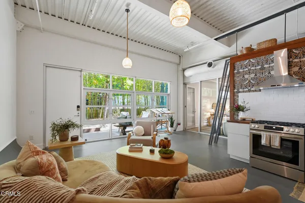 $898,000 | 1010 Sycamore Avenue, Unit 107, South Pasadena, CA 91030