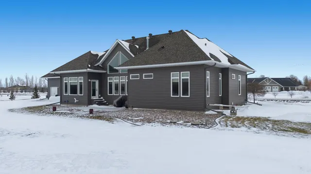 $759,900 | 7179 37th Street North, Moorhead, MN 56560