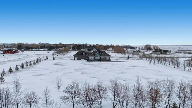 $759,900 | 7179 37th Street North, Moorhead, MN 56560