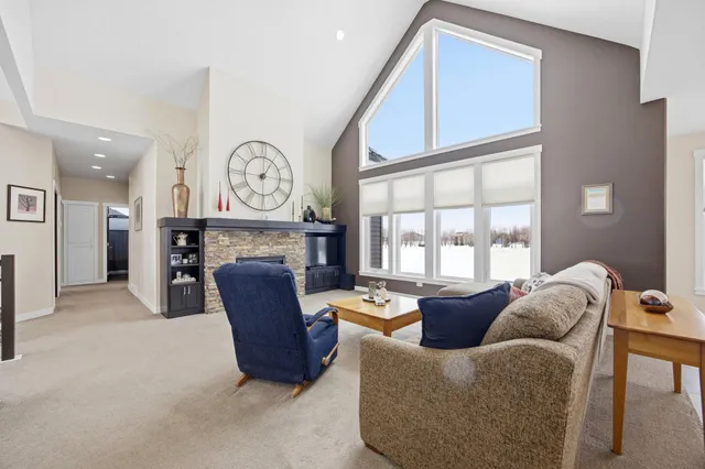 $759,900 | 7179 37th Street North, Moorhead, MN 56560