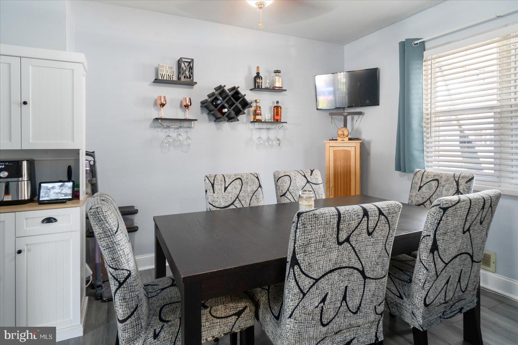 1902 Stanhope Road Dundalk, MD 21222 - Photo 10 of 36 Dining Room,
