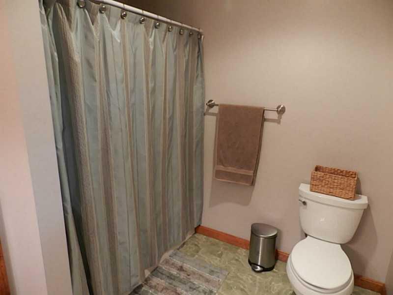 14 Silver Ridge Road Veazie, ME 04401 - Photo 25 of 35 Bathroom. Guest bath second level