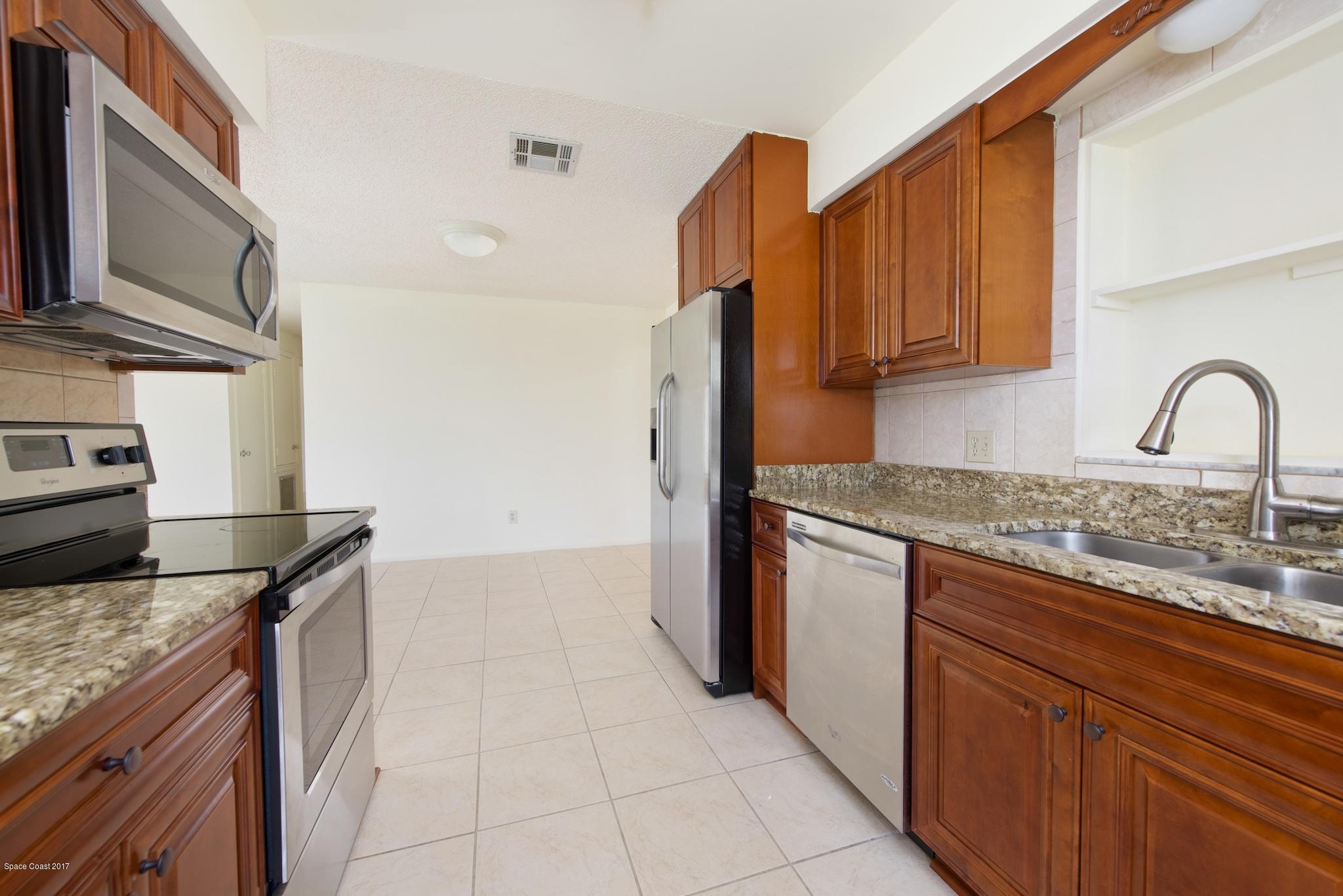 2855 Lancaster Road Melbourne, FL 32935 - Photo 8 of 22 Kitchen to Breakfast Room