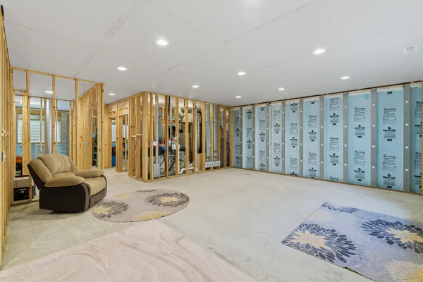 $439,900 | 2004 Bluestem Drive, Mankato, MN 56001