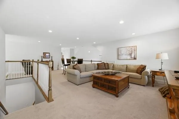 $1,100,000 | 617 Presidents Drive, Canonsburg, PA 15317