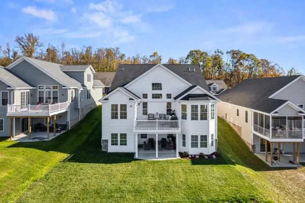 $1,100,000 | 617 Presidents Drive, Canonsburg, PA 15317